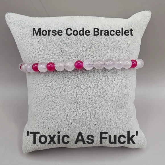 Inappropriate bracelets - Picture 5 of 8